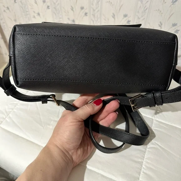 Kate Spade NWOT & Disney Collab Minnie Mouse Backpack with Red Polka Dot Bow - Picture 8 of 11